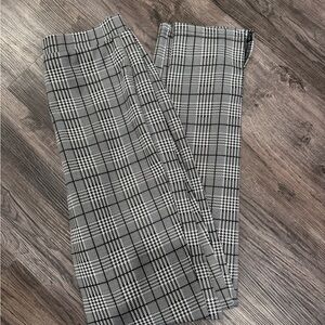 Women’s Plaid Dress Pants - Black and White
